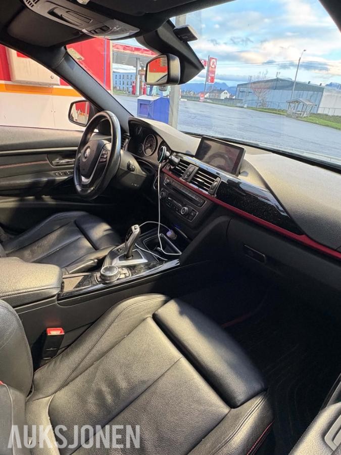 2013 BMW 318D 2.0 Diesel 143hk Sportline Automat, Cruisekontroll, Navigasjon
