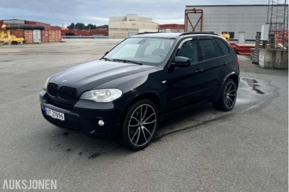 2011 BMW X5 xDrive40d 3.0 306hk panoramatak automat HUD hengerfeste s+v dekk