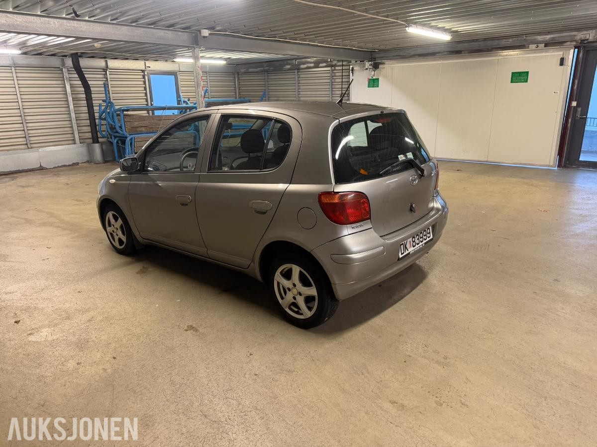 2004 Toyota Yaris 1.3 Bensin 87HK 122800km EU ok til 02.2027