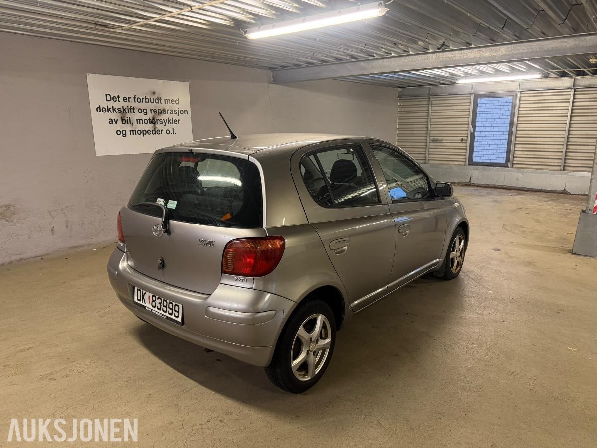 2004 Toyota Yaris 1.3 Bensin 87HK 122800km EU ok til 02.2027