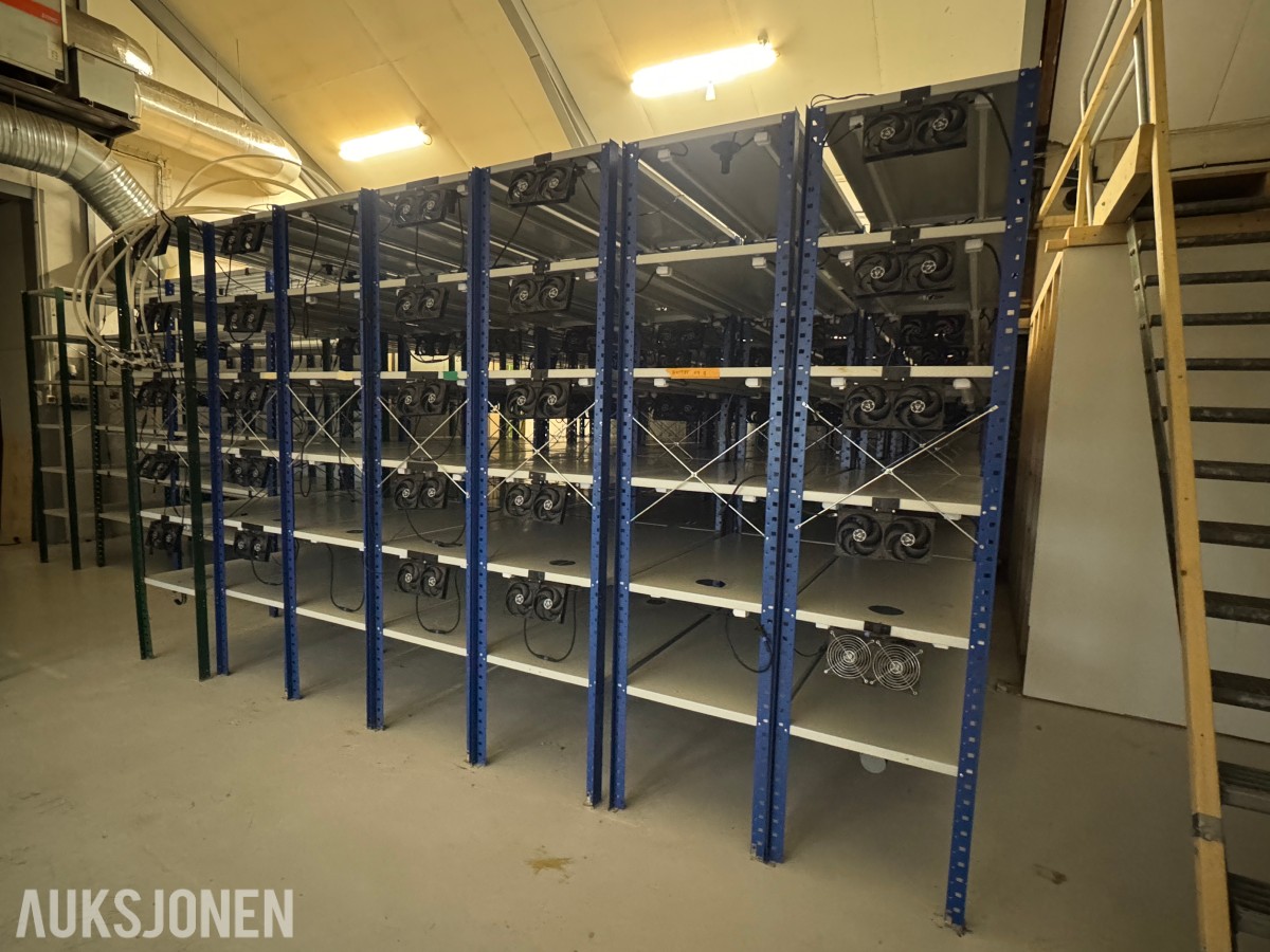 Hyllereoler i stål med Ledlys vifter og vanningsopplegg