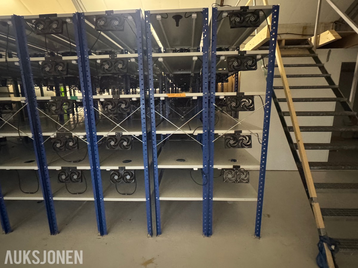 Hyllereoler i stål med Ledlys vifter og vanningsopplegg