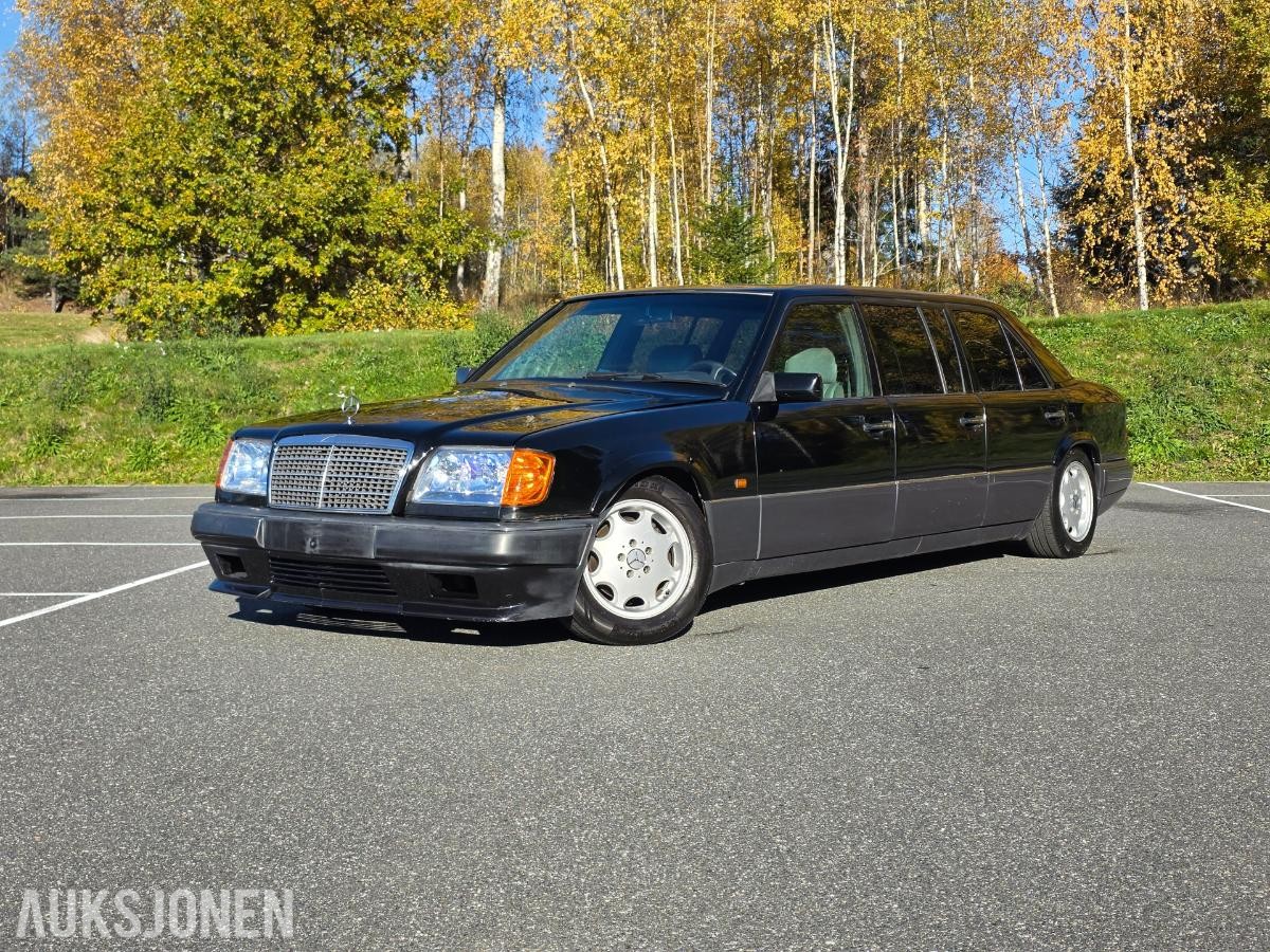 1995 Mercedes-Benz E200D Limousin