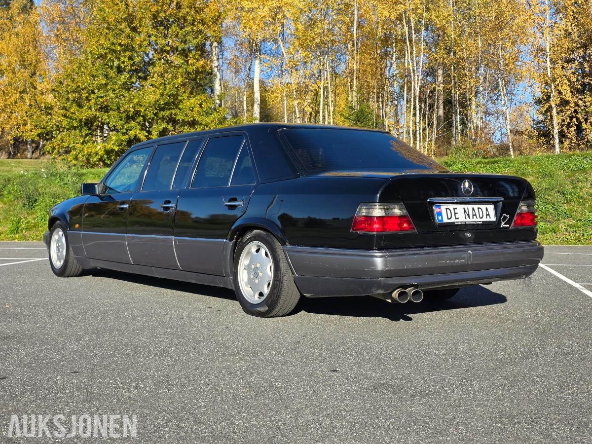 1995 Mercedes-Benz E200D Limousin