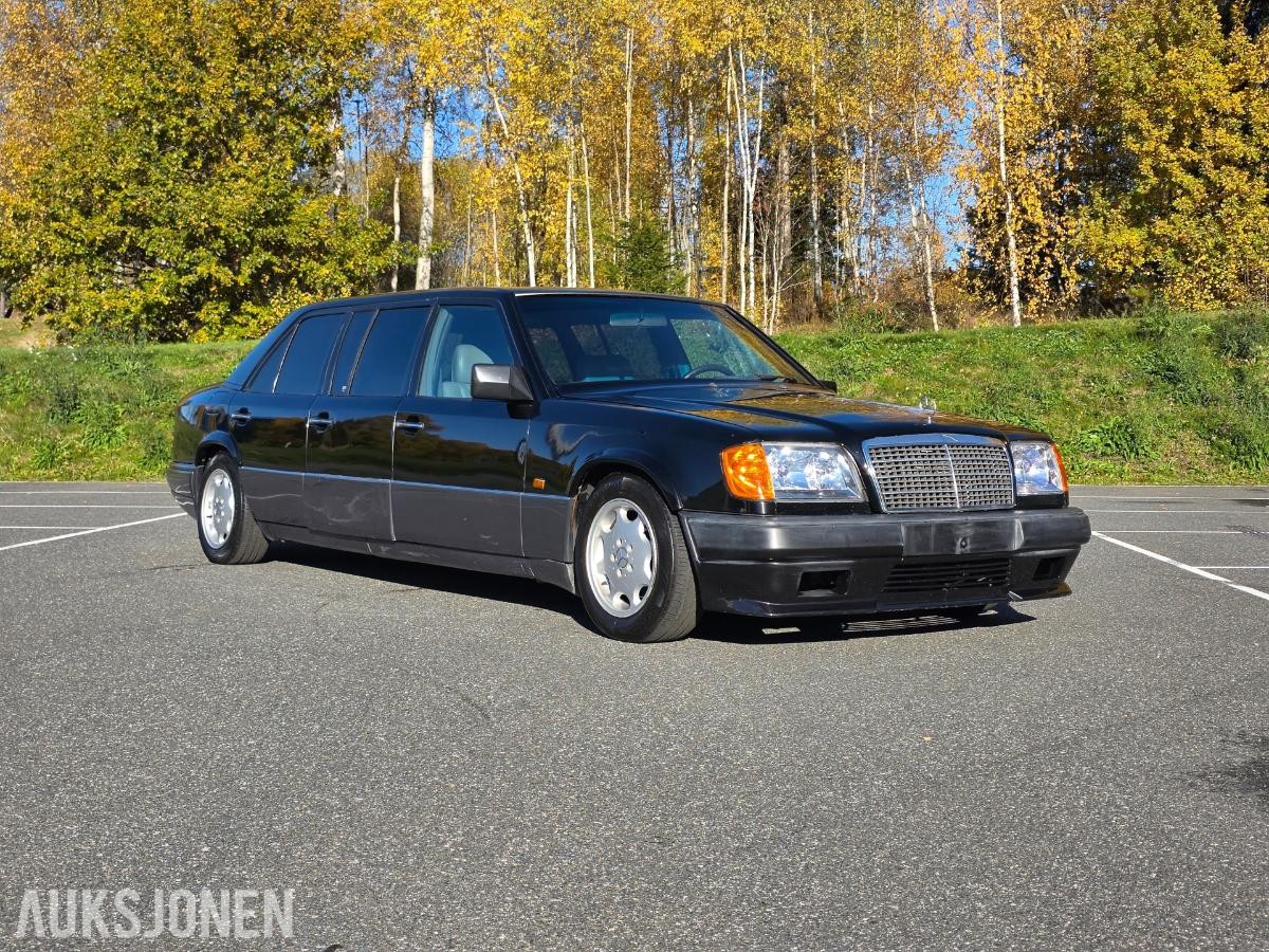 1995 Mercedes-Benz E200D Limousin