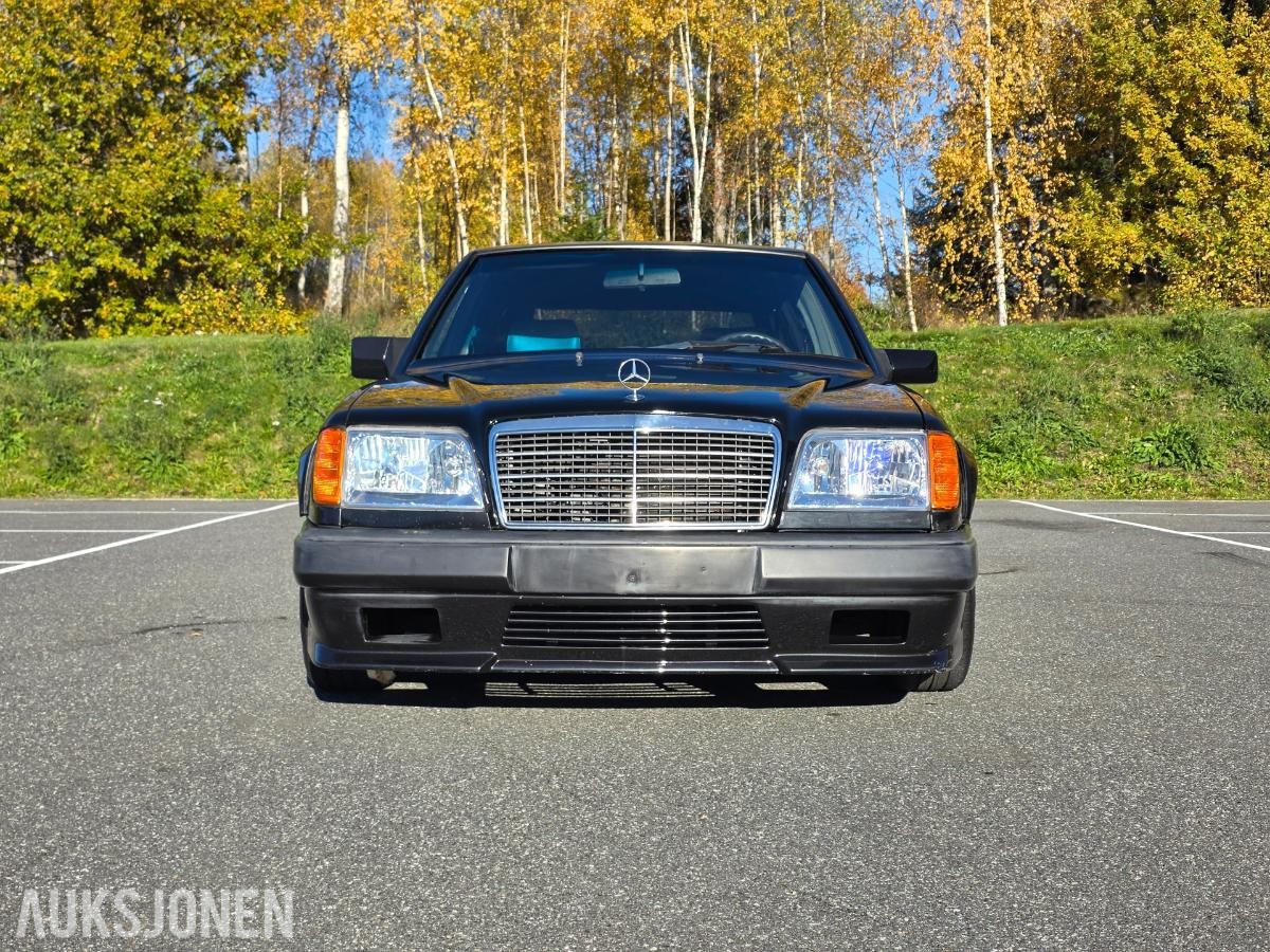 1995 Mercedes-Benz E200D Limousin