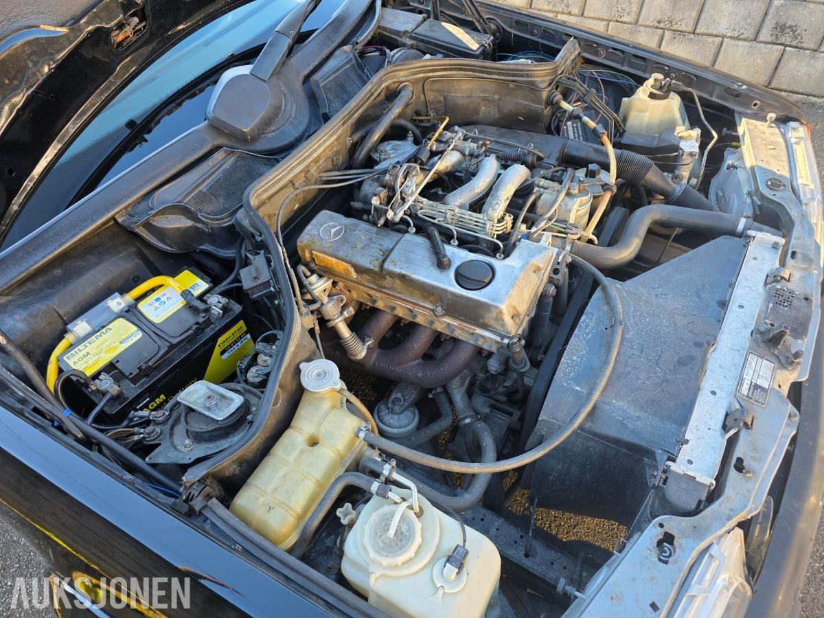 1995 Mercedes-Benz E200D Limousin