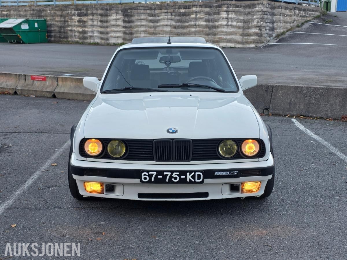1991 BMW E30 324TD Touring 