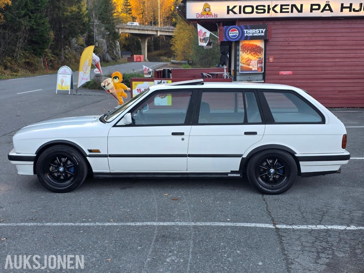 1991 BMW E30 324TD Touring 
