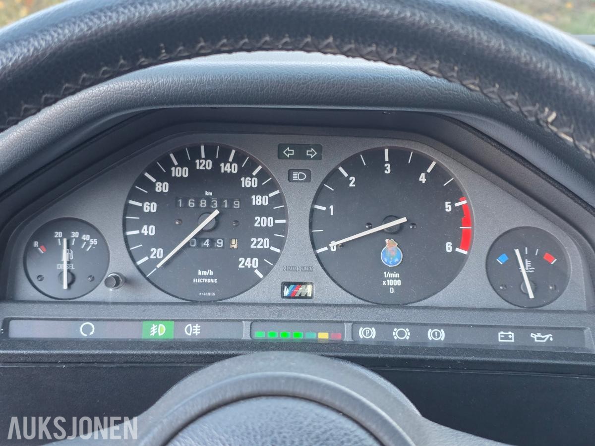 1991 BMW E30 324TD Touring 
