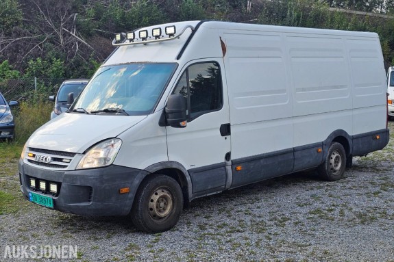 2006 Iveco Daily 2.3 Diesel 136hk med bakløfter *Ingen minstepris* EU OK TIL 09.2027