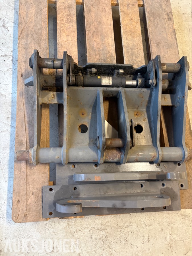 Weidemann hydraulisk redskapsfeste med låsesylinder