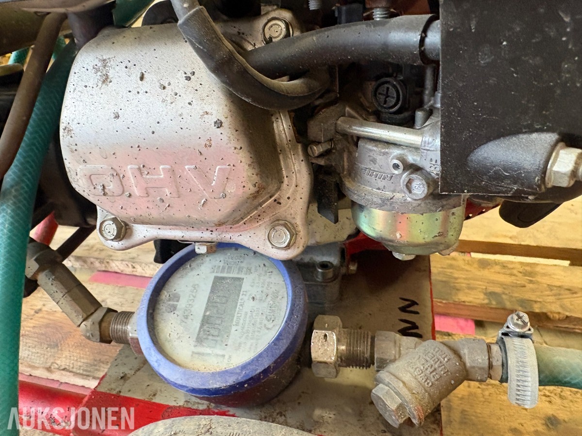 TPM-50 bensindrevet trykkprøvepumpe med Honda GX120