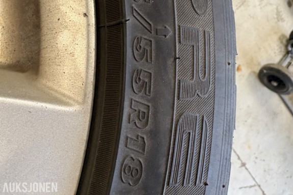 4 stk. 18" aluminiumsfelger med dekk 225/55 R18