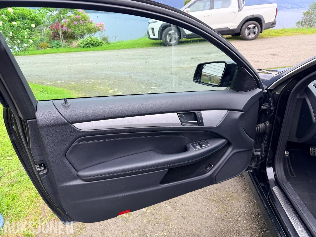 2012 Mercedes-Benz C 180 1.8 bensin 156HK Automat, Cruisekontroll, S+V Dekk