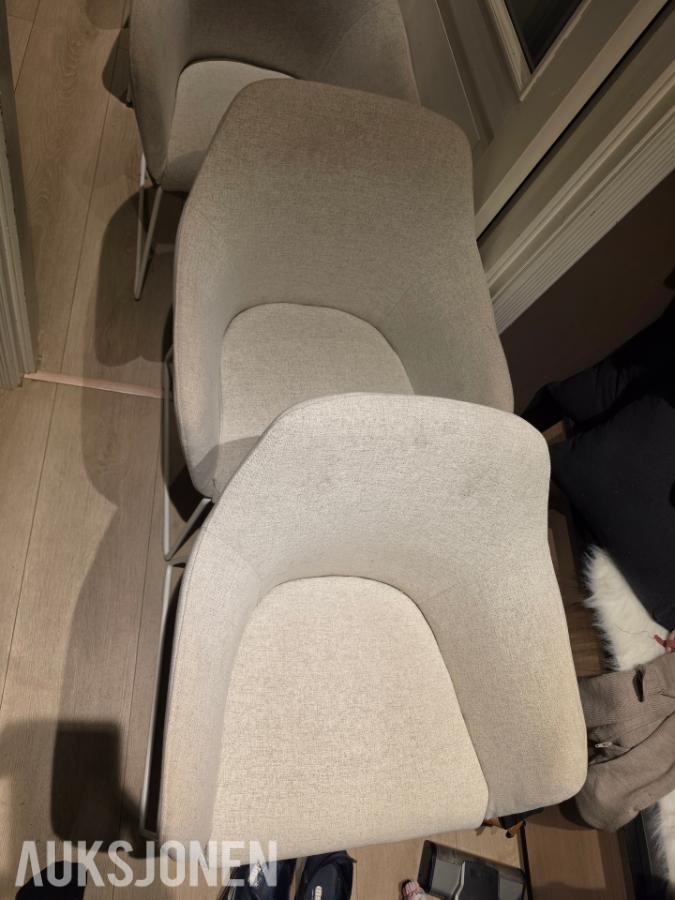 2025 IKEA TOSSBERG – 6 stk. spisestoler – Som nye