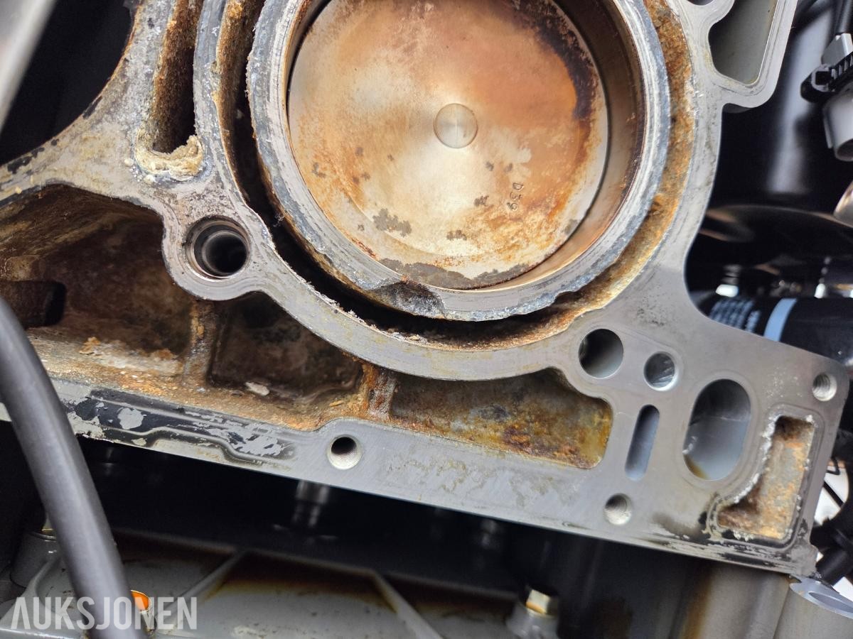 Suzuki DF200APX 2017 - ca 350 timer – Selges som reparasjonsobjekt