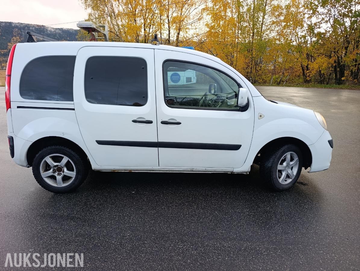 2010 Renault Kangoo 1.5 D 103HK HENGERFESTE SKYVEDØRER