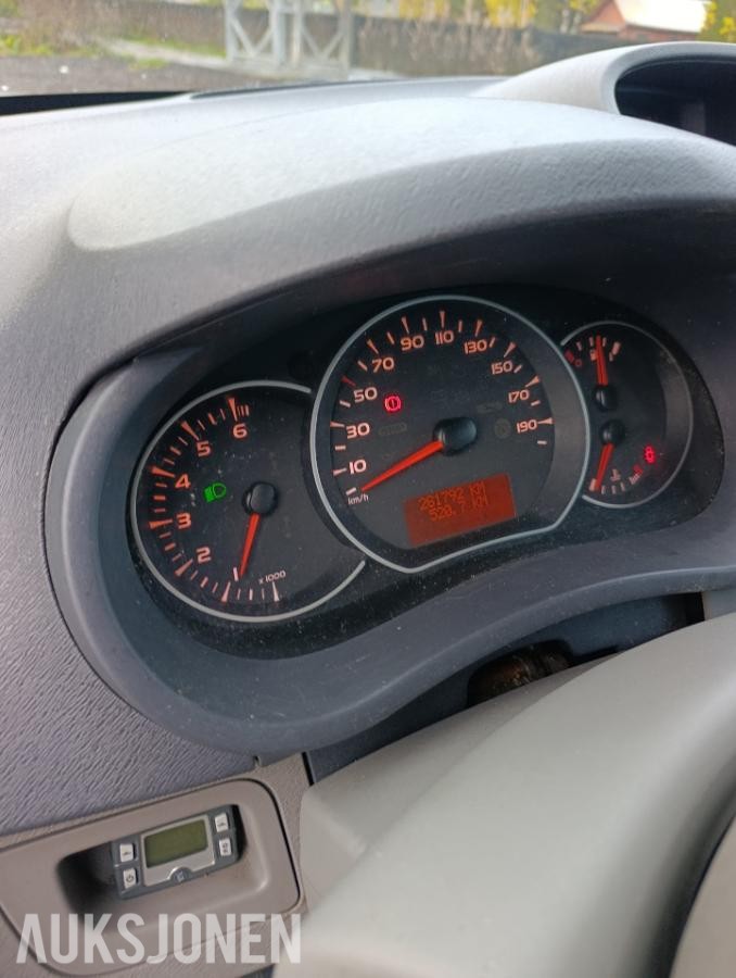 2010 Renault Kangoo 1.5 D 103HK HENGERFESTE SKYVEDØRER
