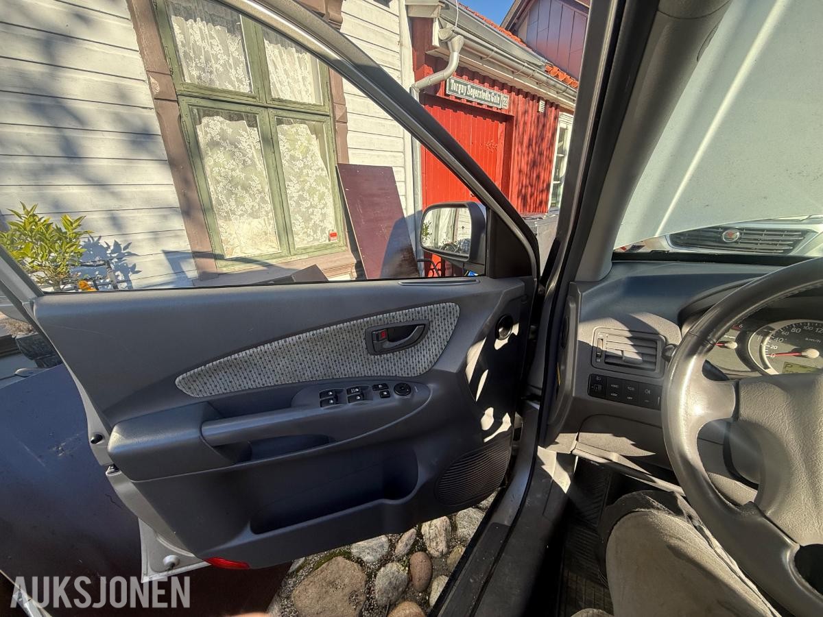 2005 Hyundai Tucson 2.0 Diesel 111hk 4WD Reparasjonsobjekt 