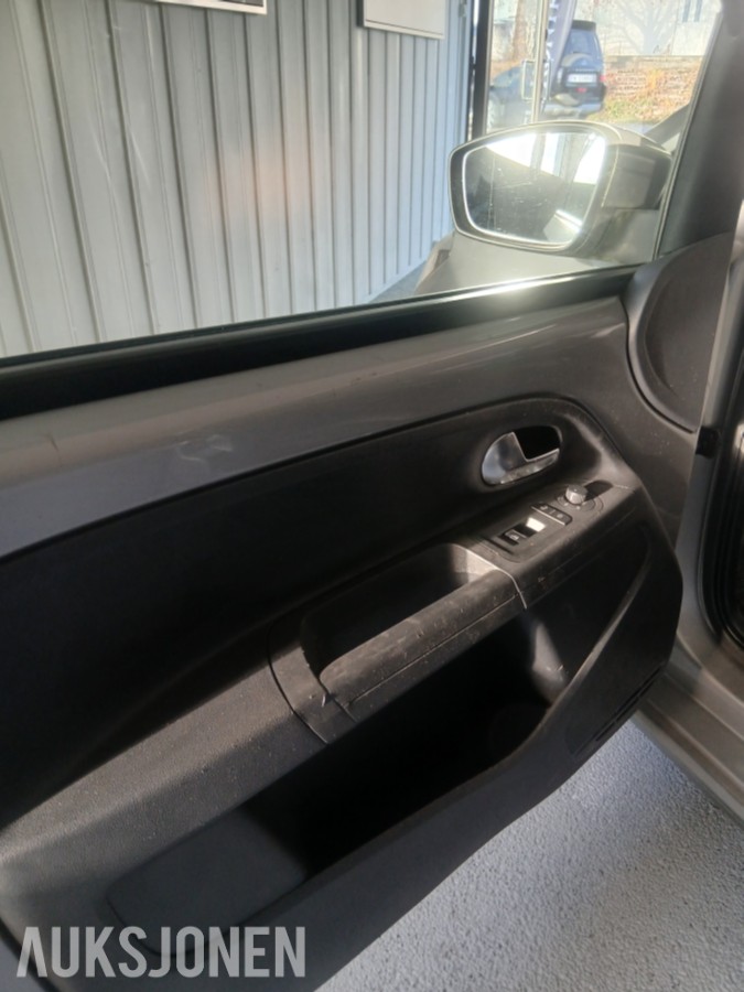 2015 Volkswagen UP! 60hk