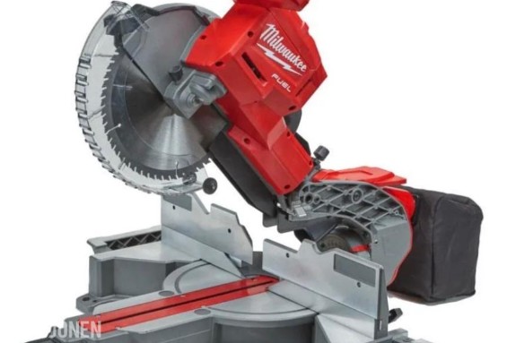 Milwaukee  FMS254 kappsag og gjerdesag