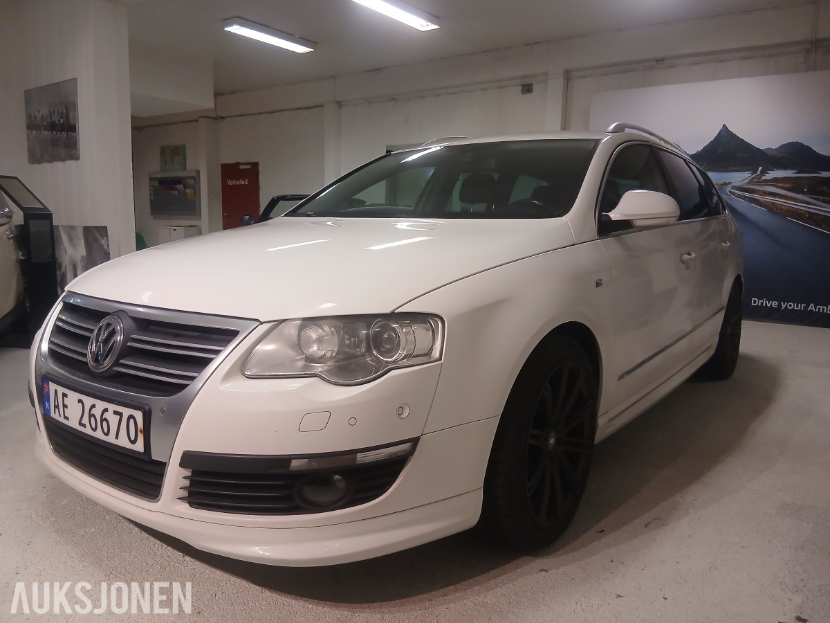 2010 Volkswagen PASSAT 2.0-140 D R-Line DSG / EU-OK til 09.2028 / H.feste