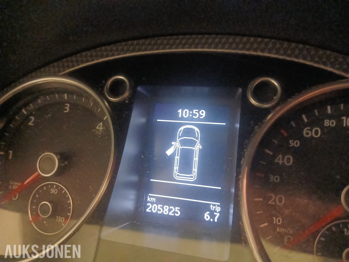 2010 Volkswagen PASSAT 2.0-140 D R-Line DSG / EU-OK til 09.2028 / H.feste