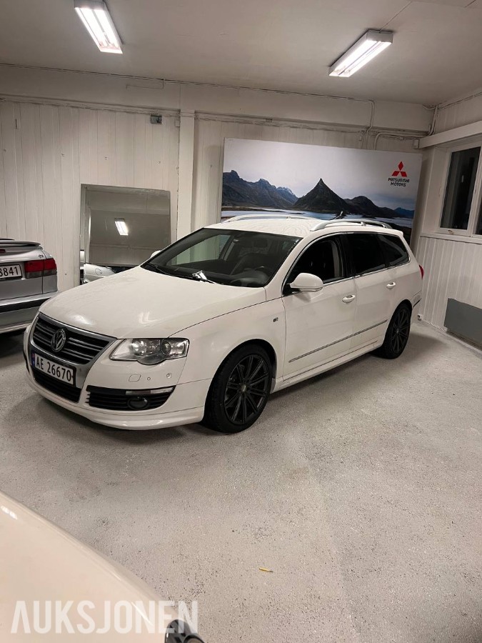 2010 Volkswagen PASSAT 2.0-140 D R-Line DSG / EU-OK til 09.2028 / H.feste