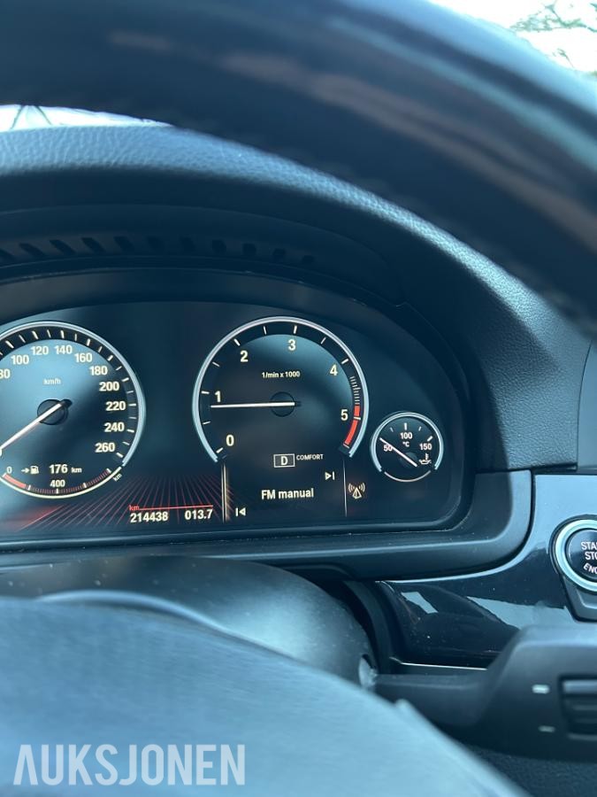 2011 BMW 520D 184HK AUTOMAT CRUISEKONTROLL HENGERFESTE