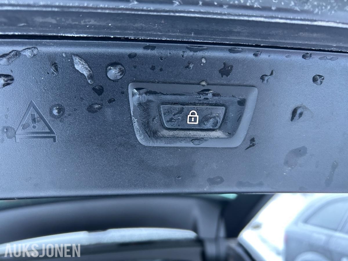 2011 BMW 520D 184HK AUTOMAT CRUISEKONTROLL HENGERFESTE