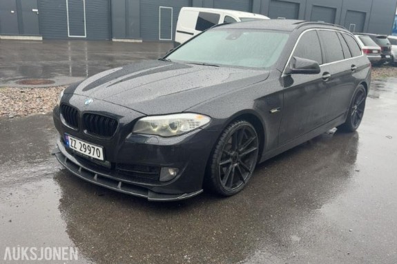 2011 BMW 520D 184HK AUTOMAT CRUISEKONTROLL HENGERFESTE