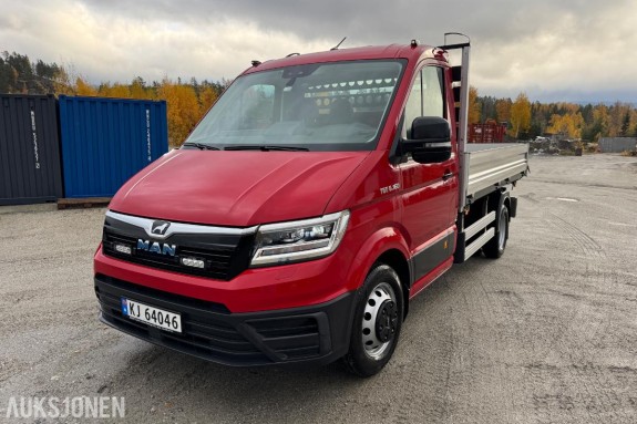 2024 MAN TGE 6.160 Lastebil med plan / 3 veis tipp / 9408 km