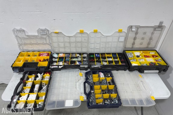 Parti med 6 sortimentskofferter med elektro og montasjemateriell