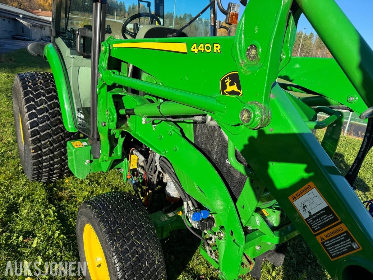 2021 John Deere 4066 Traktor
