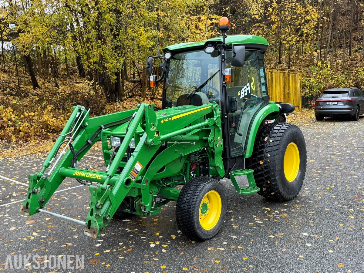 2021 John Deere 4066 Traktor