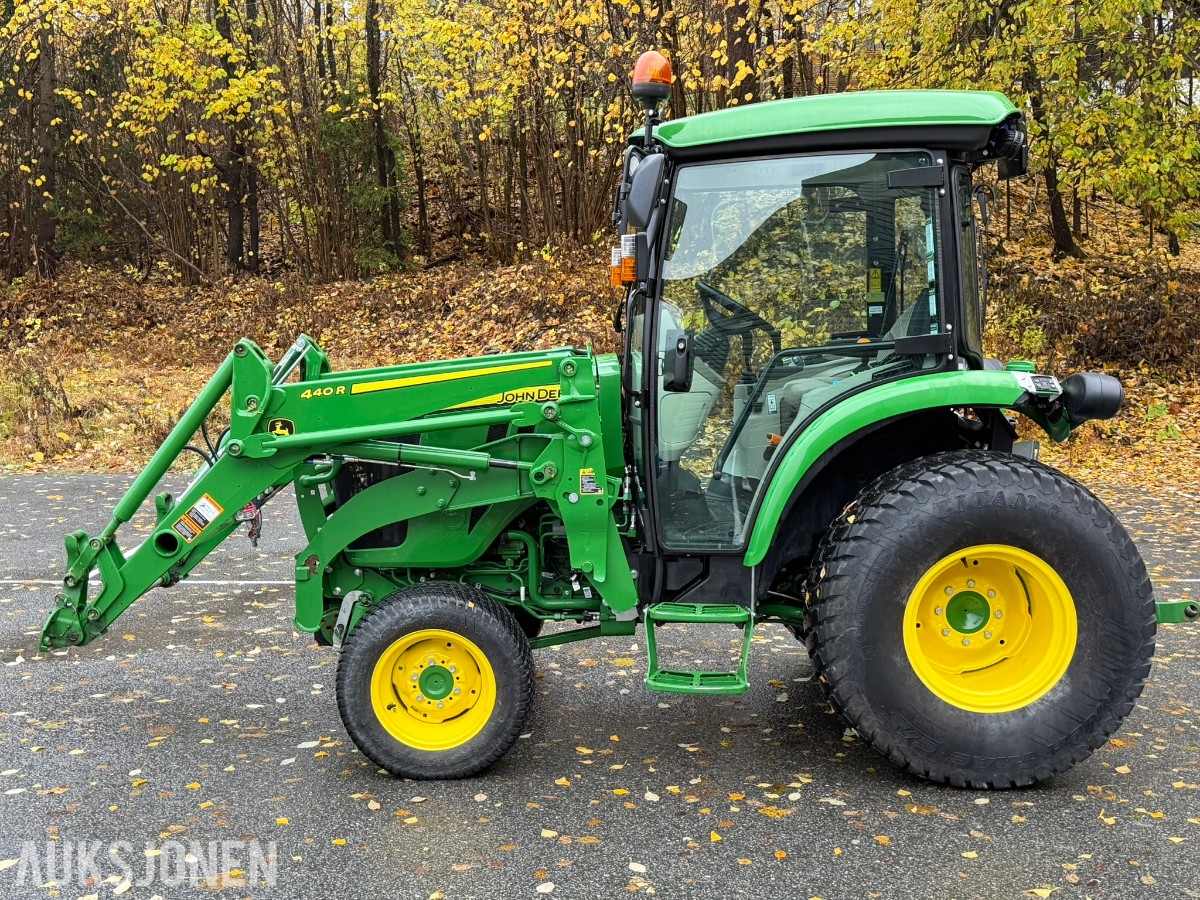 2021 John Deere 4066 Traktor