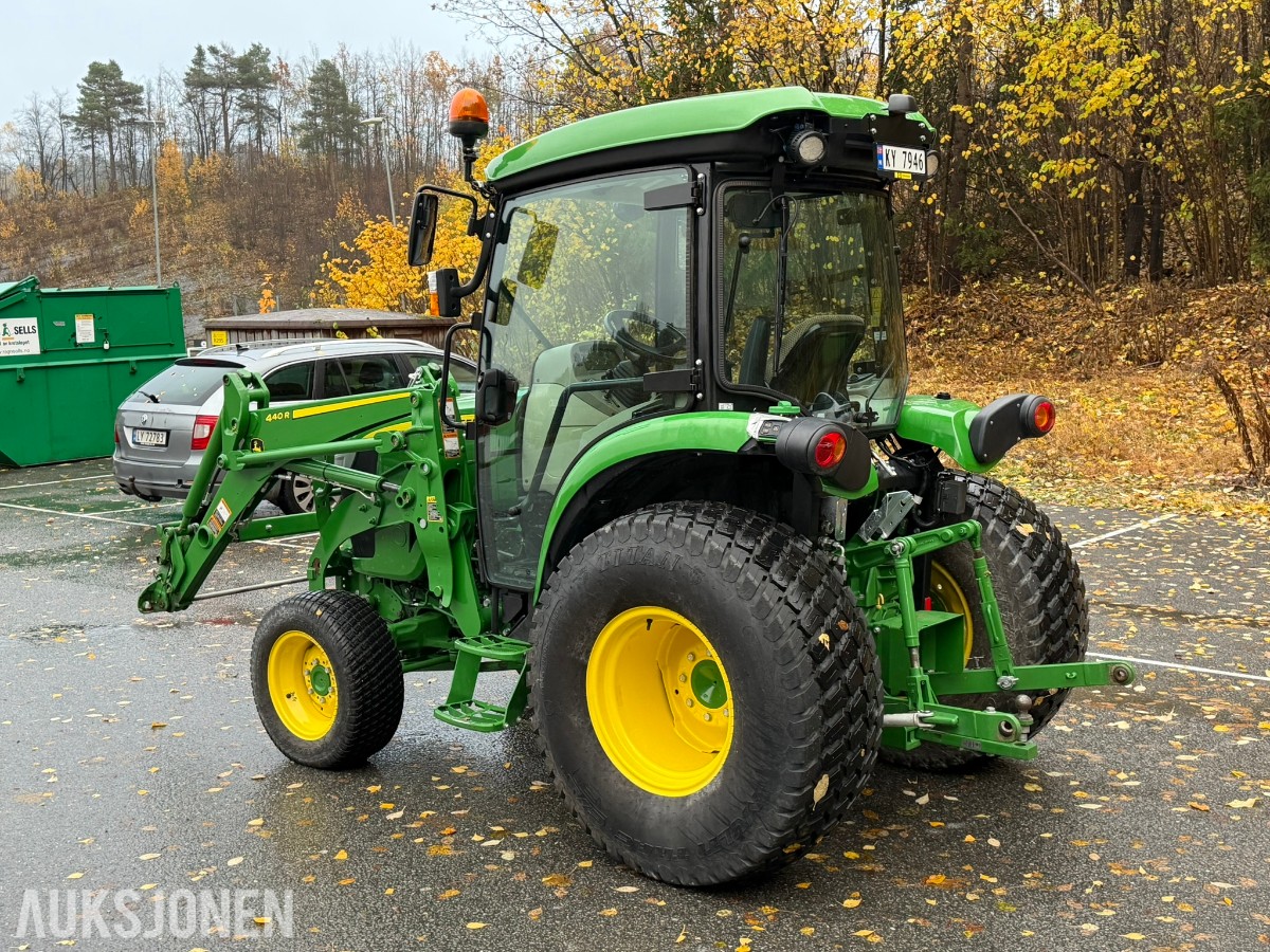 2021 John Deere 4066 Traktor