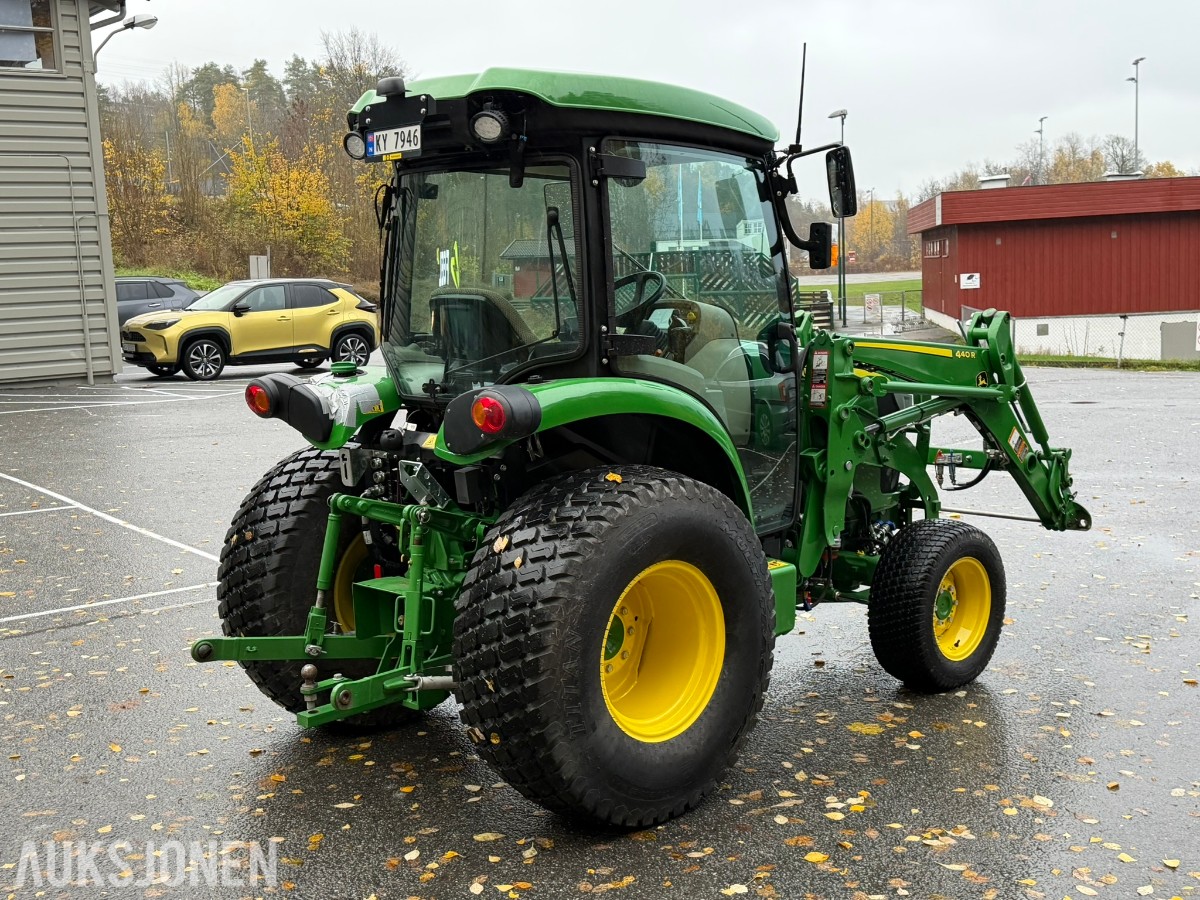 2021 John Deere 4066 Traktor
