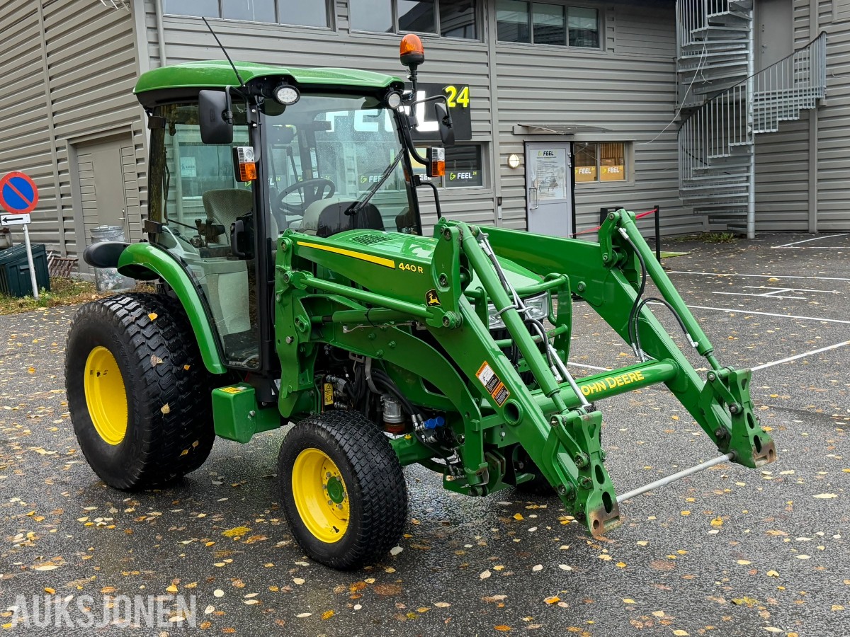 2021 John Deere 4066 Traktor