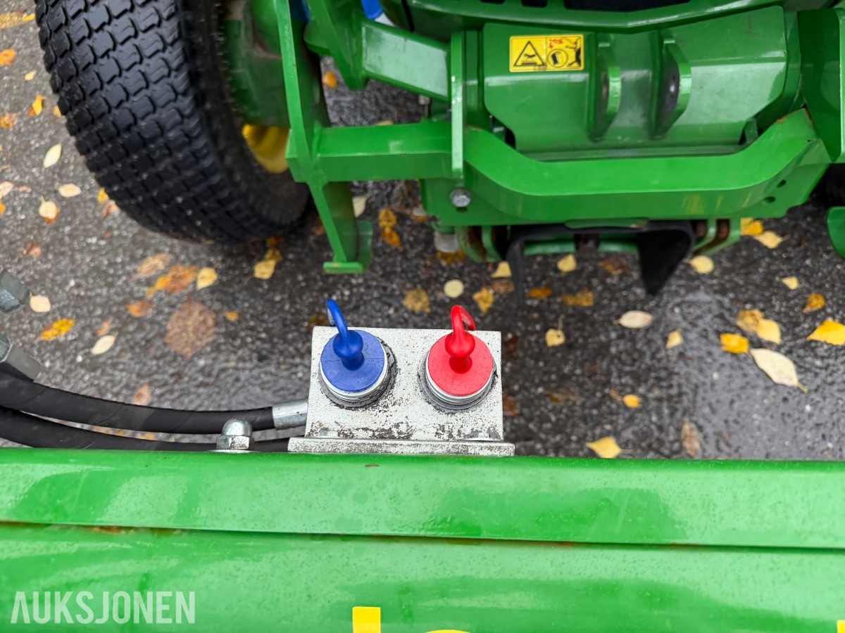 2021 John Deere 4066 Traktor