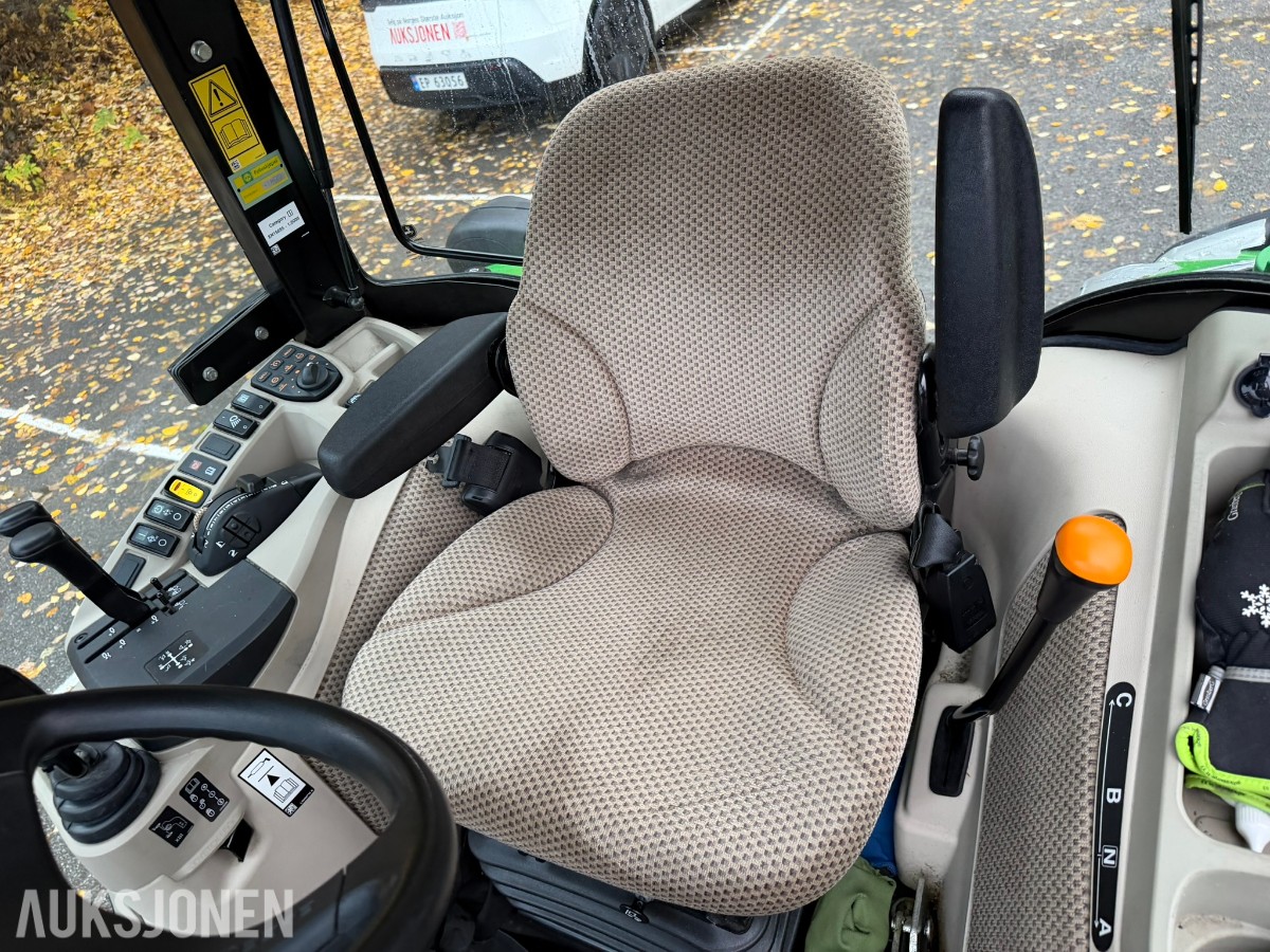 2021 John Deere 4066 Traktor