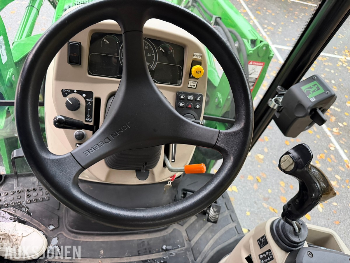 2021 John Deere 4066 Traktor