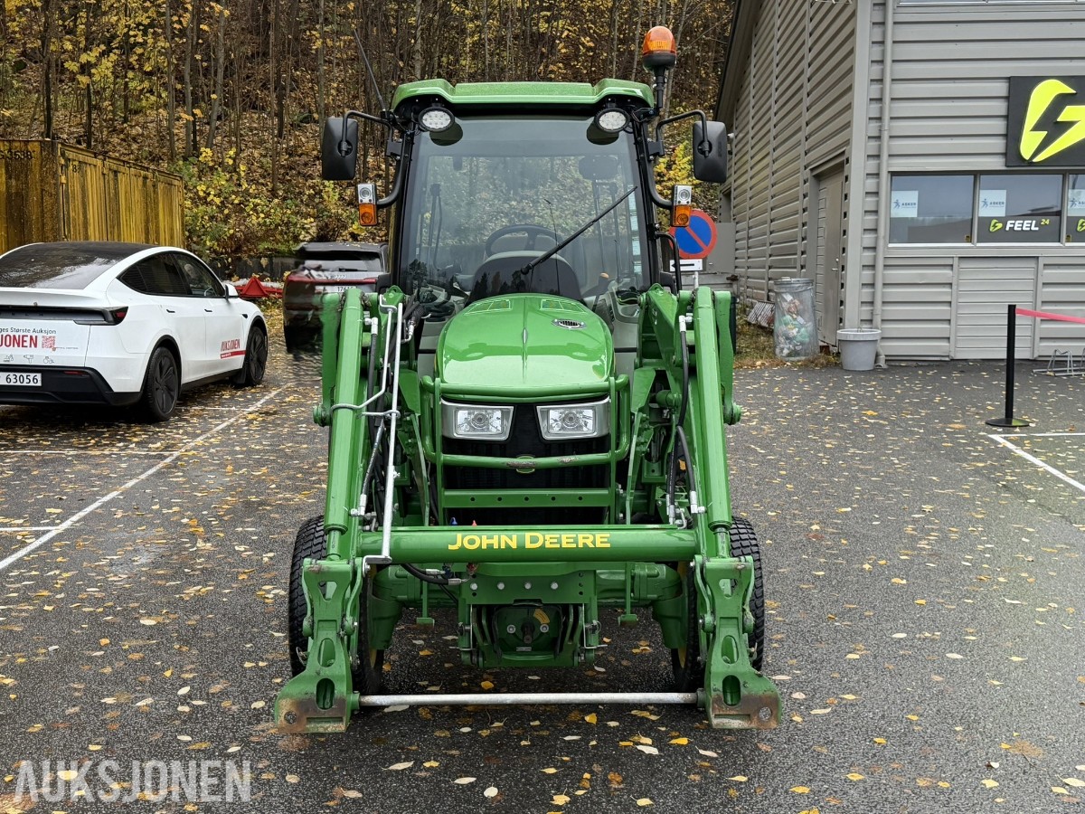 2021 John Deere 4066 Traktor