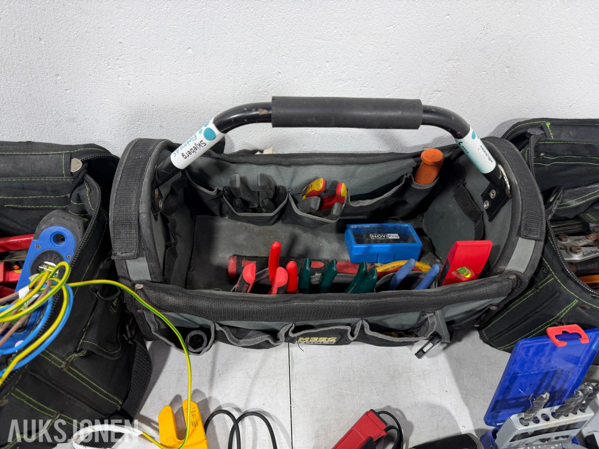 Elektrikerverktøy med Fluke T5-1000 og 3 verktøybager
