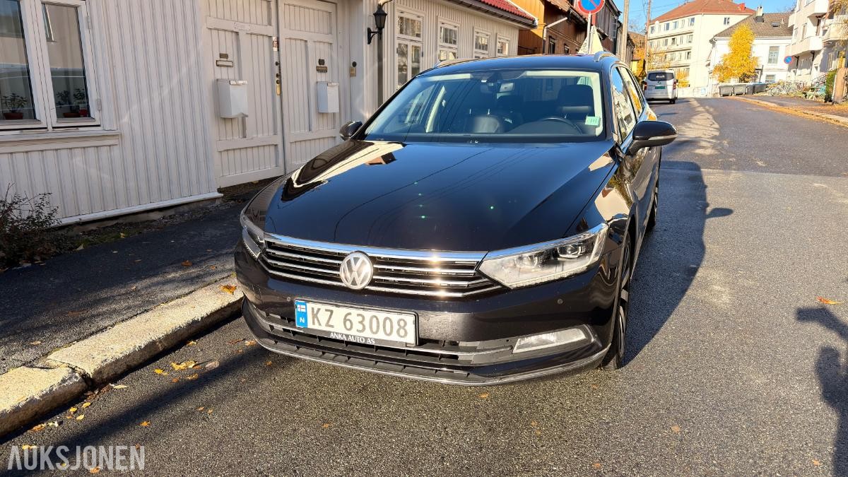 2015 Volkswagen Passat 1,6 TDI 120hk Highline Automat, Kamera, Adaptiv cruisekontroll