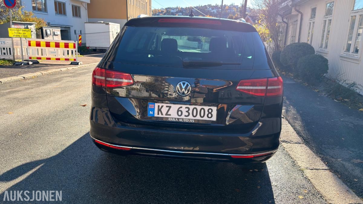 2015 Volkswagen Passat 1,6 TDI 120hk Highline Automat, Kamera, Adaptiv cruisekontroll