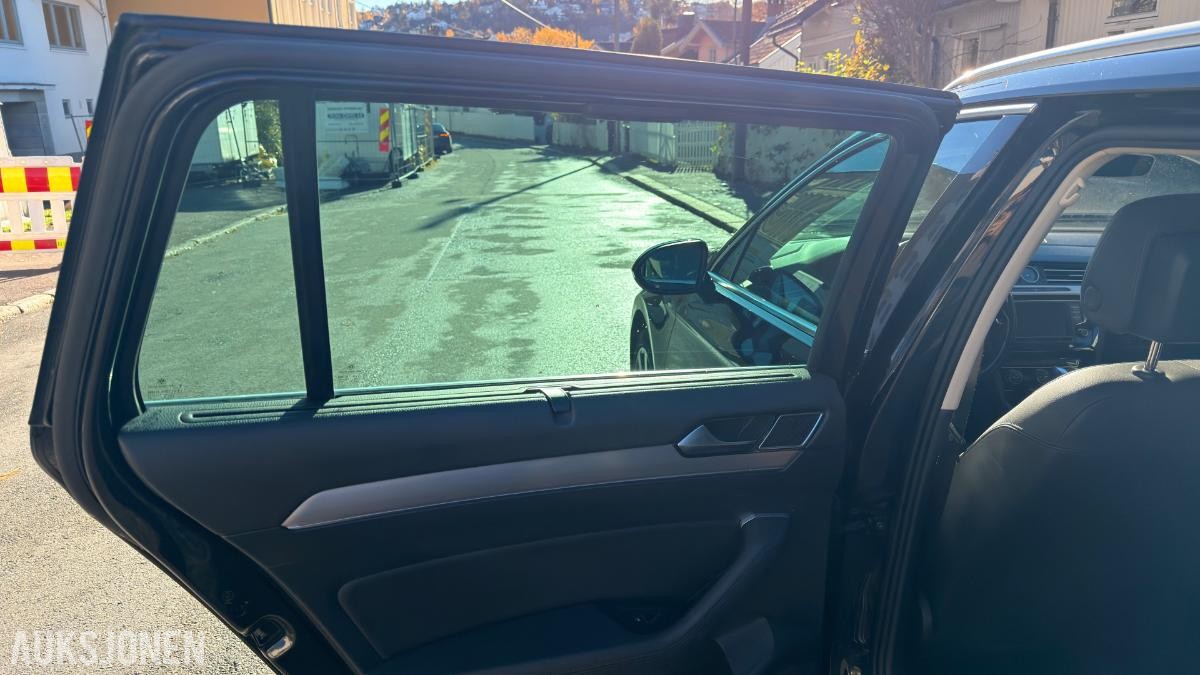 2015 Volkswagen Passat 1,6 TDI 120hk Highline Automat, Kamera, Adaptiv cruisekontroll