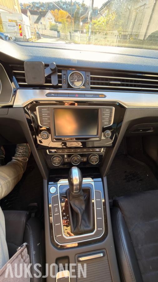 2015 Volkswagen Passat 1,6 TDI 120hk Highline Automat, Kamera, Adaptiv cruisekontroll