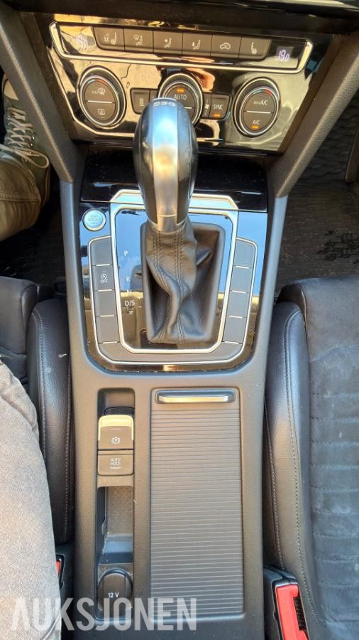 2015 Volkswagen Passat 1,6 TDI 120hk Highline Automat, Kamera, Adaptiv cruisekontroll